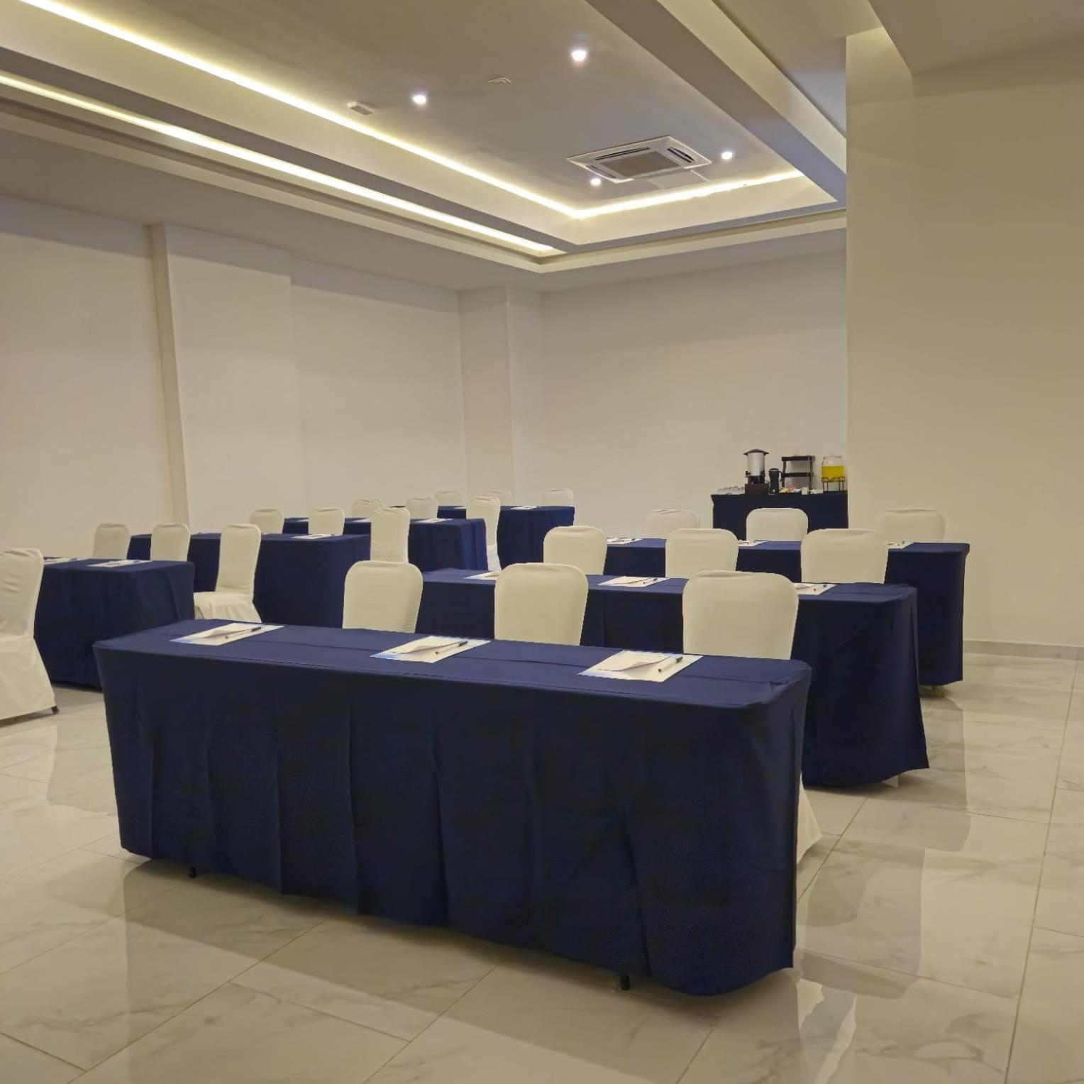 Отель Wyndham Puebla Angelopolis Экстерьер фото